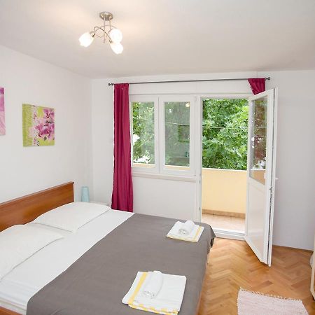 Apartment Omis Holiday Exterior foto