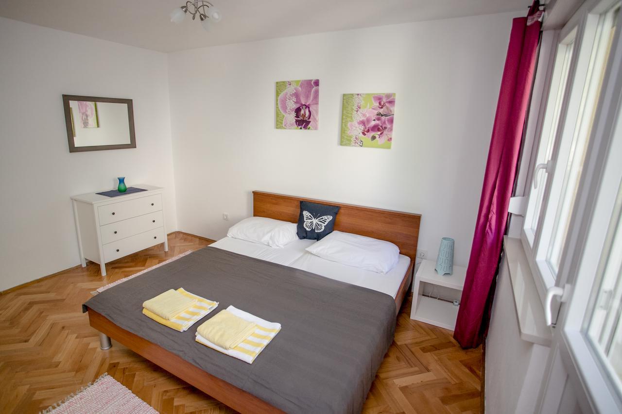 Apartment Omis Holiday Exterior foto