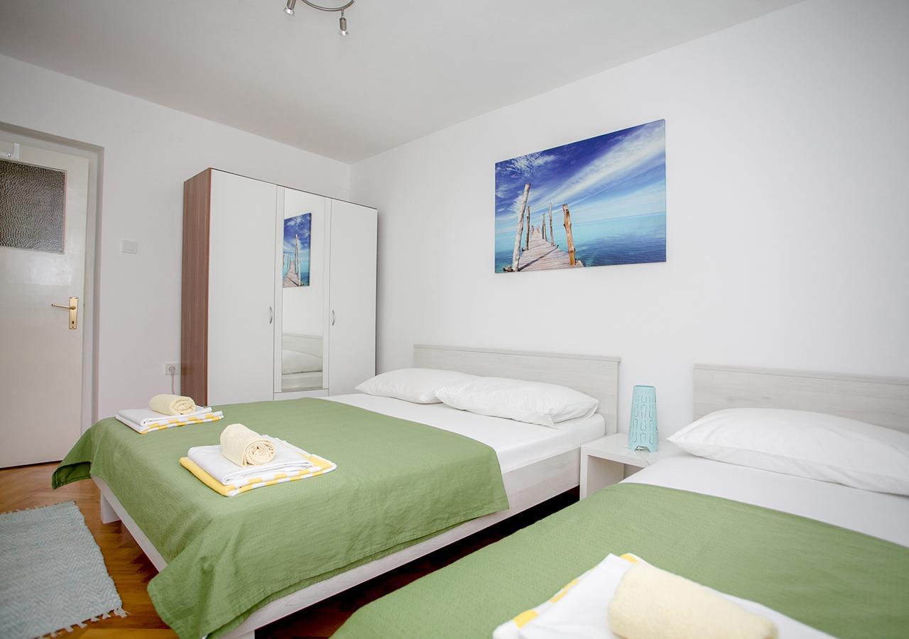 Apartment Omis Holiday Exterior foto