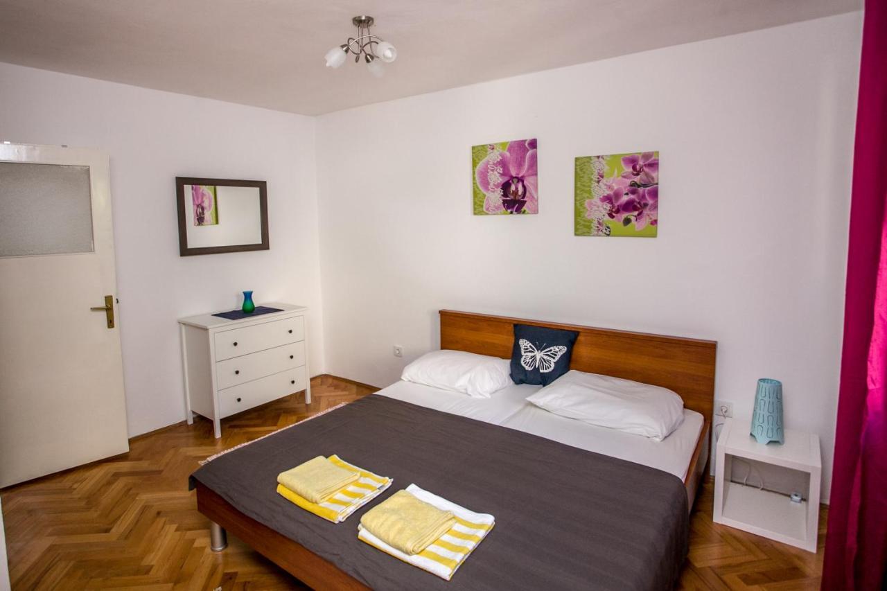 Apartment Omis Holiday Exterior foto